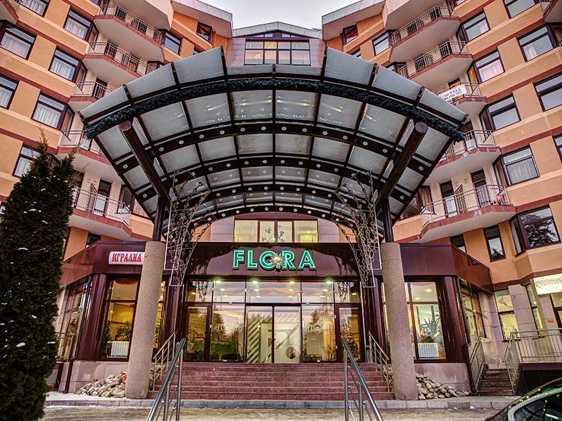 Flora Hotel - Apartments Borowez Exterior foto